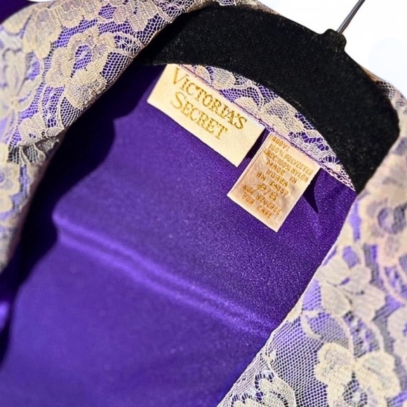 90s Victoria’s Secret Satin Button Down, Lace Collar, Sm, Gold Label Jewel Tone - Picture 3 of 9